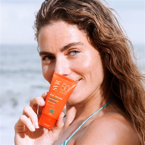 Sun Secure Blur SPF50 Güneş Kremi 50ml | SVR