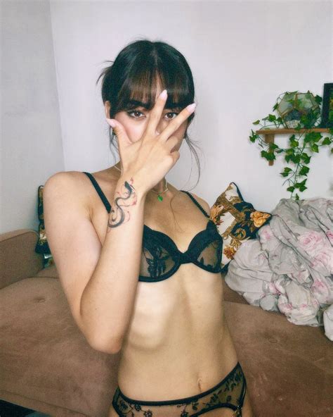 Victoria Salvatore (@itsvictoria.jpeg) • Instagram photos and videos