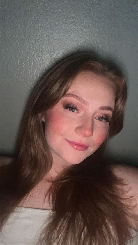 This is for everyone saying I’m AI, I just know how to do my makeup
