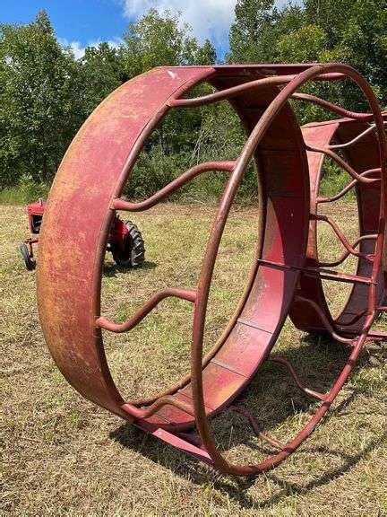 HEAVY DUTY TARTER HAY RINGS - EK Auctioneers LLC
