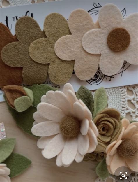 by Norma on Flor de fieltro | Felt flower tutorial, Felt flowers ...