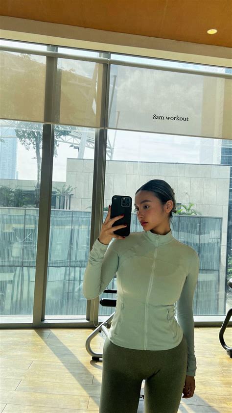 Workout : r/nika_higashionna