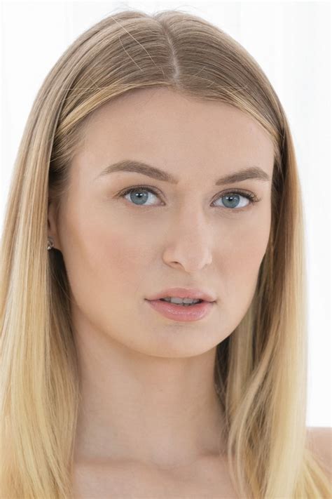 Natalia Starr - Profile Images — The Movie Database (TMDB)
