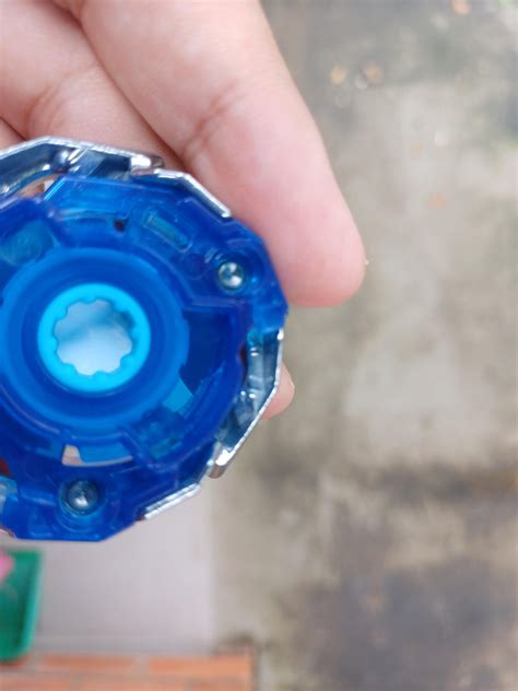 Ups red shipping ensures packages arrive at their destination by next day 2