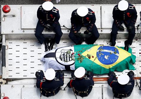 Brazil bids farewell to beloved soccer star Pele