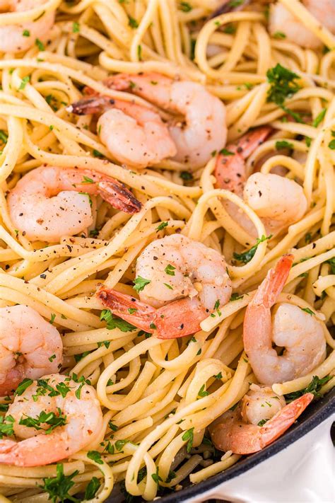 Easy Shrimp Linguine - xoxoBella