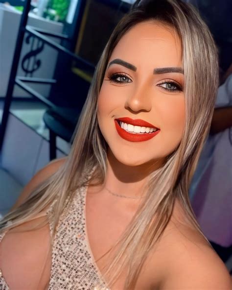 Bianca Moraes (@bianca.moraes) • Instagram photos and videos
