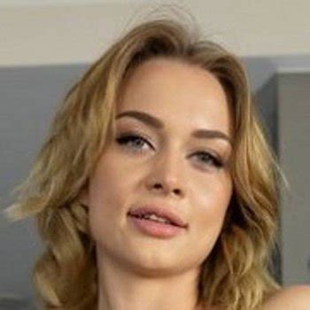 Frequently Asked Questions about Loren Strawberry - BabesFAQ.com