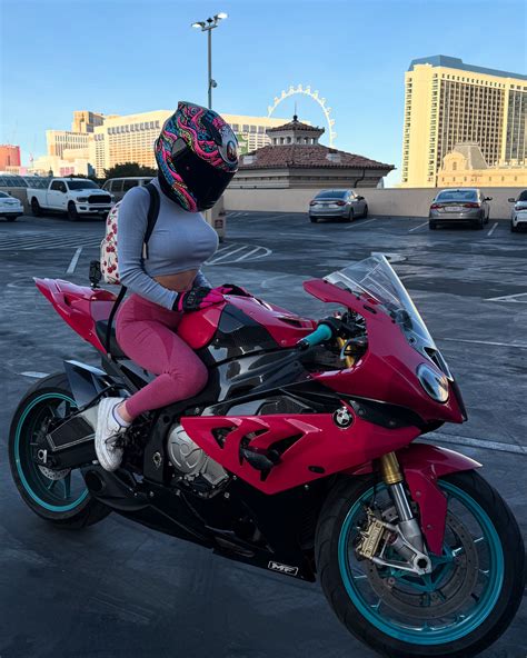 Karli (@itskarlianne) • Instagram photos and videos