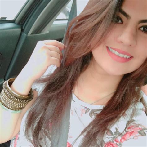 About me - Blog with Nikki