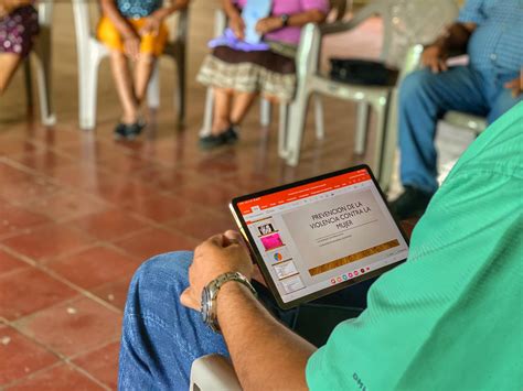 Charla de... - Alcaldía Municipal Santa Ana Este