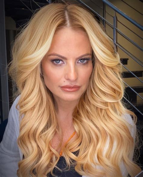 30 Age-Defying Hair Colors to Look Younger Instantly