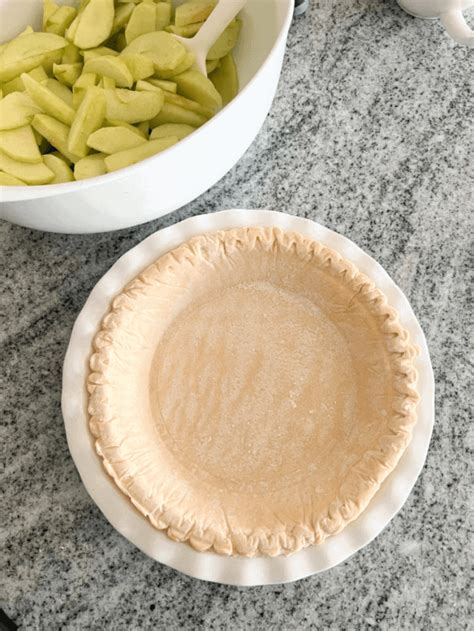 Easy German Apple Pie Recipe - Mornings on Macedonia