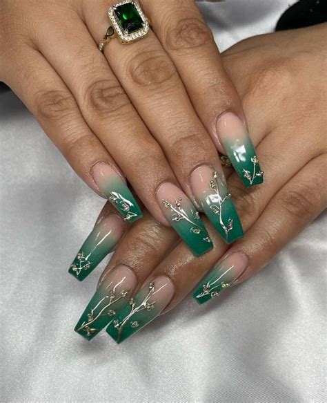 Beautiful Green Ombre Nail Designs to Inspire Your Next Manicure | Morovan