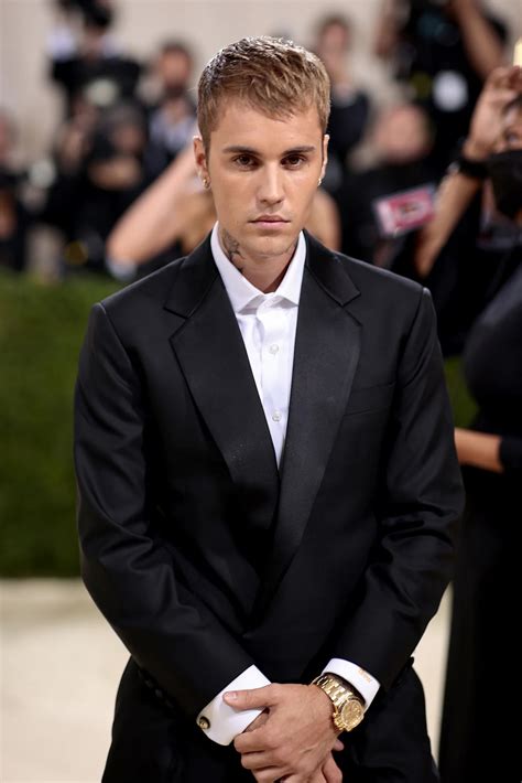 Justin Bieber Kisses Sexyy Red on the Cheek in Birthday Party Video