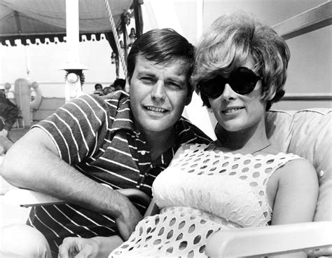 Unconventional Way Robert Wagner And Jill St. John's Relationship Began