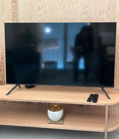 Samsung UHD 50" AU7100 Smart-TV-Fernseher | Kaufen auf Ricardo