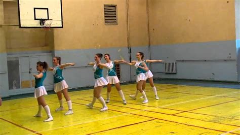 Танці львівських дівчат - YouTube