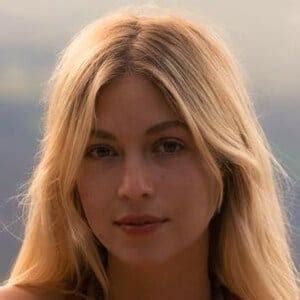 Rachel Harris - Age, Bio, Family | Famous Birthdays