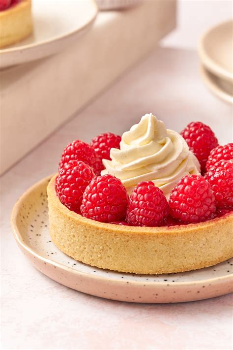 25 Best Raspberry Dessert Recipes for All Seasons - Sweet Mouth Joy