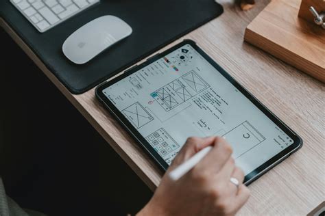 The Future of Navigation - Adaptive Interfaces for Complex Systems