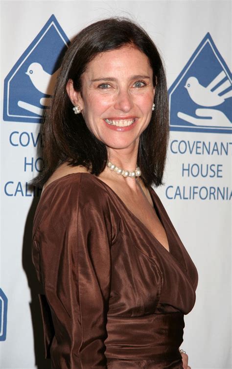 Pictures of Mimi Rogers - Pictures Of Celebrities