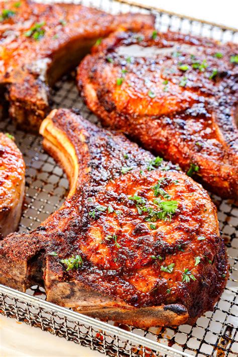 how long to put pork chops in air fryer
