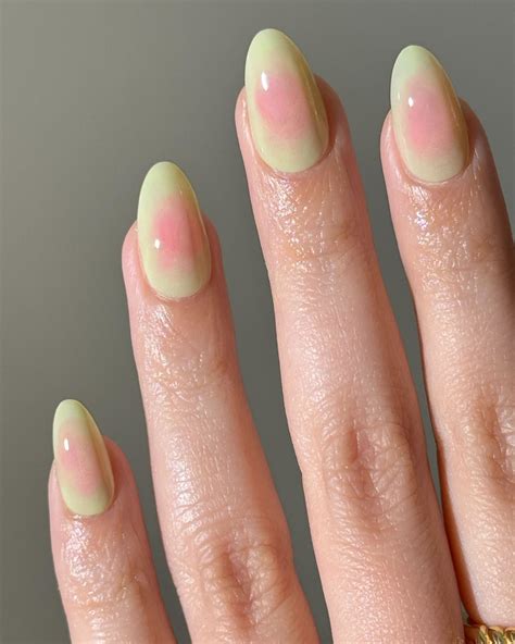 how to clean dirty nails