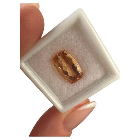 Certified IMPERIAL TOPAZ Stunning color and sparkle 5.68ct For Sale at ...