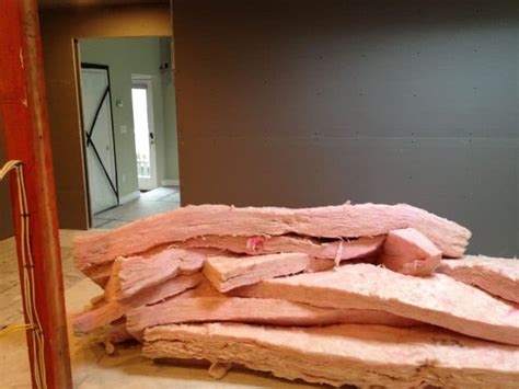 The Guide to Drywall and Sheetrock Sizes and Thickness | SawsHub