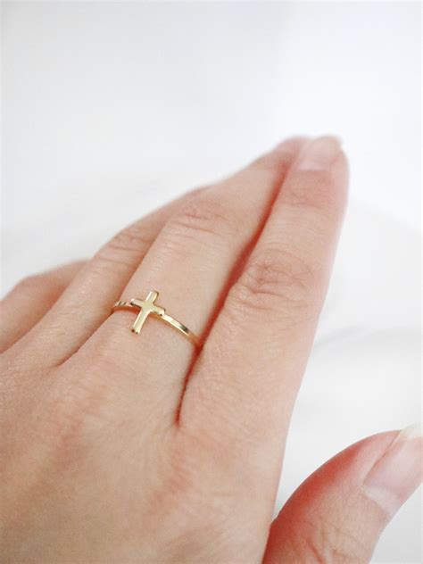 Stackable Cross Ring // Silver or Gold Filled . Thin Cross - Etsy