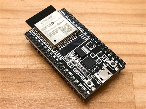 designed  power supply circuit  operate  esp   batteries