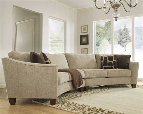 curved sofas  making  comeback  modern homes