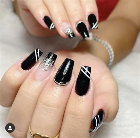 Unhas De Fibra Preta - Unha de fibra | Unhas, Unhas pretas, Unhas decoradas