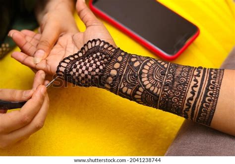 thousand bridal mehandi royalty  images stock  pictures