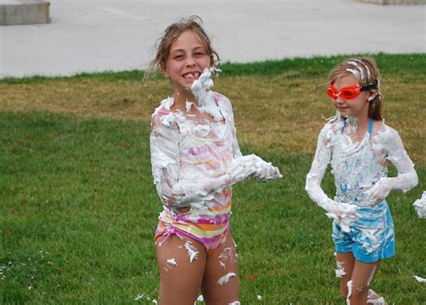 Czirr Family: Shaving Cream Fight at the Park!