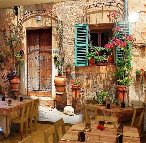 pin oleh yelis  outdoors cafes restaurants