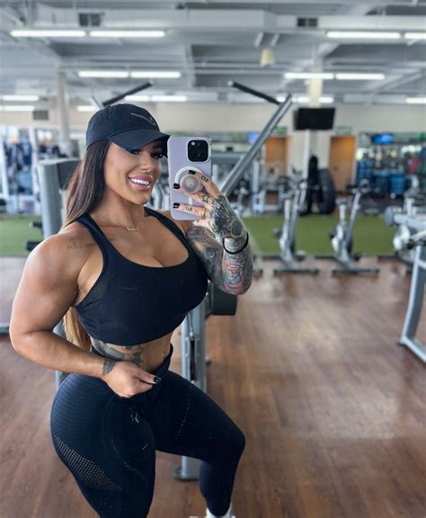 Laura Marie Ness (@muscle_bombshell) • Instagram photos and videos