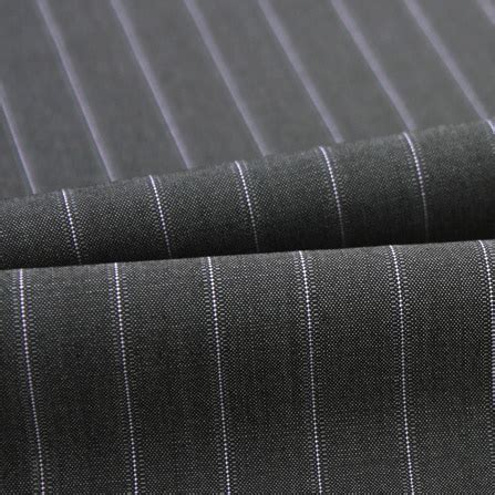 Итальянские ткани Ermenegildo Zegna для мужской деловой одежды