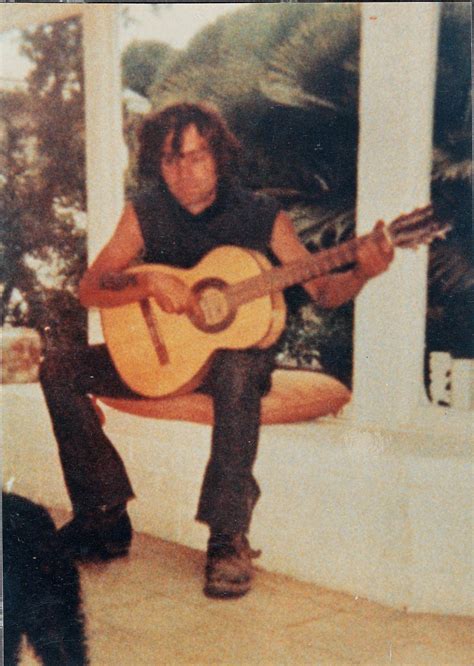 (Rare) Charles Manson at beach boy drummer Dennis Wilson’s house