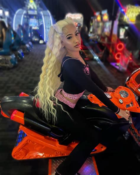 Aya tanjali (@ayaatanjali) • Instagram photos and videos