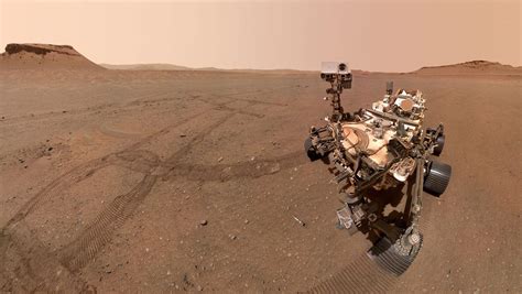 NASA Perseverance Rover Poses for Striking Mars Sample Depot Selfie - CNET