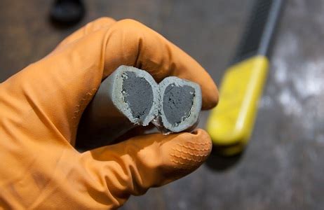 Соединяем трубы отопления холодной сваркой дома
