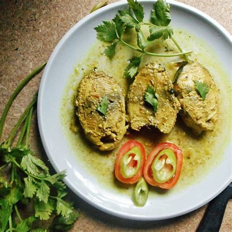 indonesian tuna stew tuna pindang recipe  feedfeed