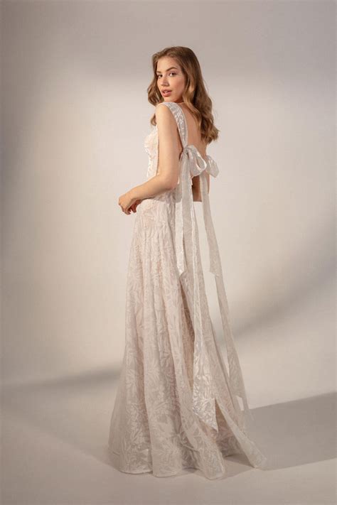 A-line V-neck Wedding Dress VESNA | Etsy