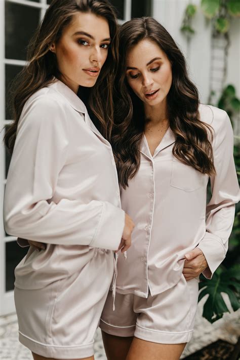 Bridesmaid Pajamas / Bridesmaid Pjs / Bridesmaid Gift / - Etsy