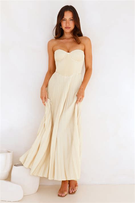 Sunflower Serenity Plisse Maxi Dress Yellow | Hello Molly