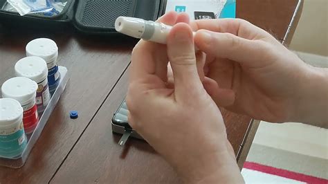 Accu-Answer isaw 4-in-1 Glucose and Cholesterol measuring device - YouTube
