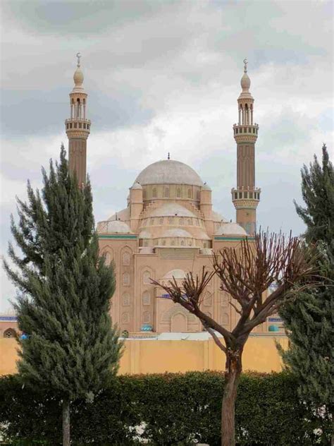 interesting  beautiful places  visit  iraq iraq