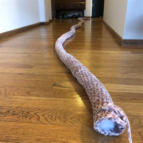 The Mare Knot Pillow : r/crochet